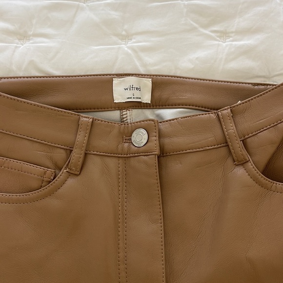 Aritzia Wilfred Melina Faux Leather Pant - Picture 13 of 13